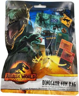 Set di attività dinosauri Jurassic World Dominion: puzzle, portachiavi, scheletro, adesivi, carte
