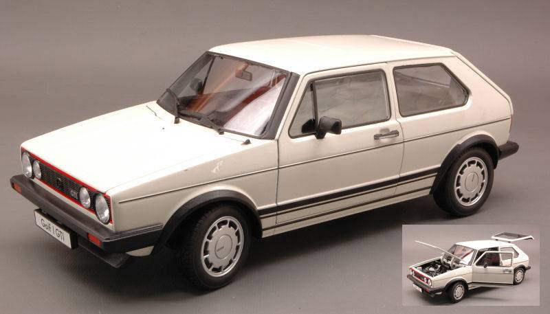 MODELLINO IN SCALA COMPATIBILE CON VW GOLF I GTI 1976 WHITE 1:18 WELLY WE0219