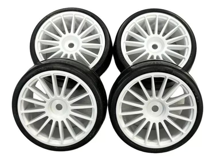 Ride Pneumatici slick + cerchi bianchi a 16 razze da 24 mm (x4) RI-26082